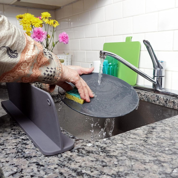 Anti-Splash Sink Guard for Kitchen Countertop